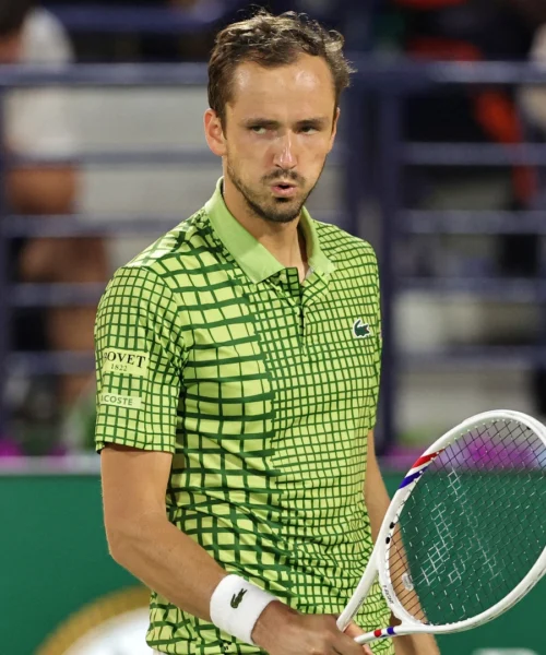 Indian Wells: magia di Daniil Medvedev, niente finale Sinner-Alcaraz