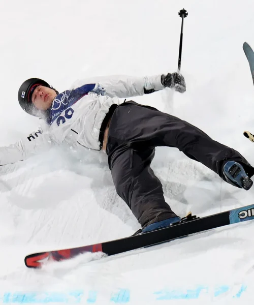 Tremenda caduta alle Olimpiadi, le immagini sono spaventose