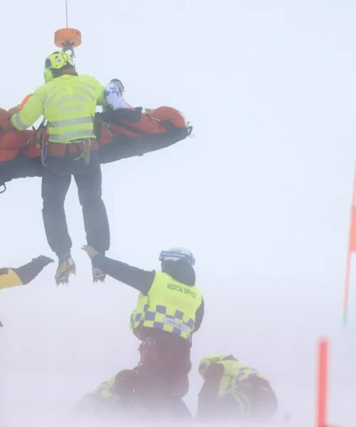 Tremendo incidente per il campione, Olimpiadi a rischio. Le foto
