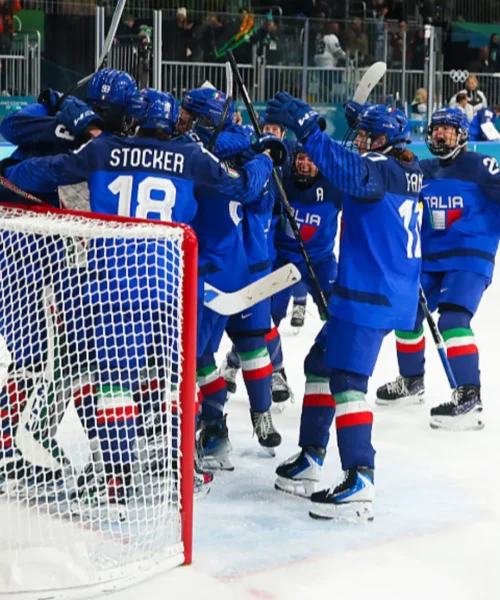 Hockey, Azzurre da sogno: storica qualificazione ai quarti di finale
