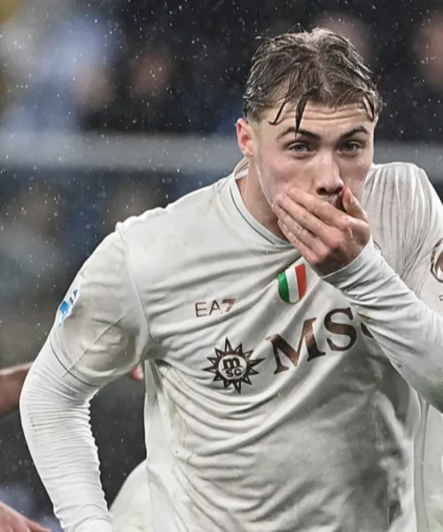 Napoli, pazza vittoria di rigore al 93′: McTominay ko, ci pensa Hojlund