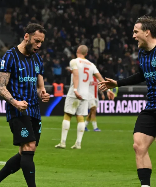 L’Inter passeggia a San Siro e sale a +13, Dimarco e Calhanoglu stendono il Genoa