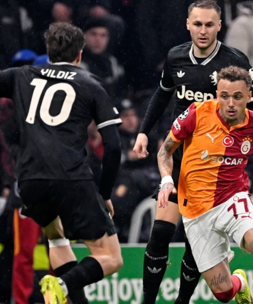 Koopmeiners illude, poi il crollo (in dieci) nella ripresa: la Juve affonda in casa del Galatasaray