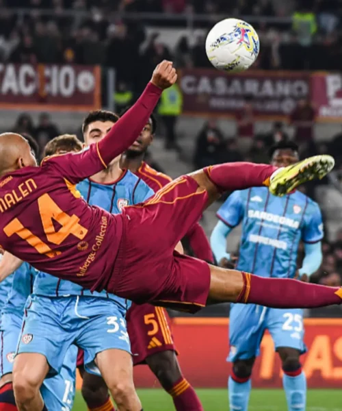 Malen e… Totti fanno sognare la Roma: Juventus agganciata