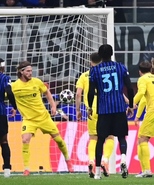 Mercato Inter, il top player è a rischio: lo vuole il Barcellona