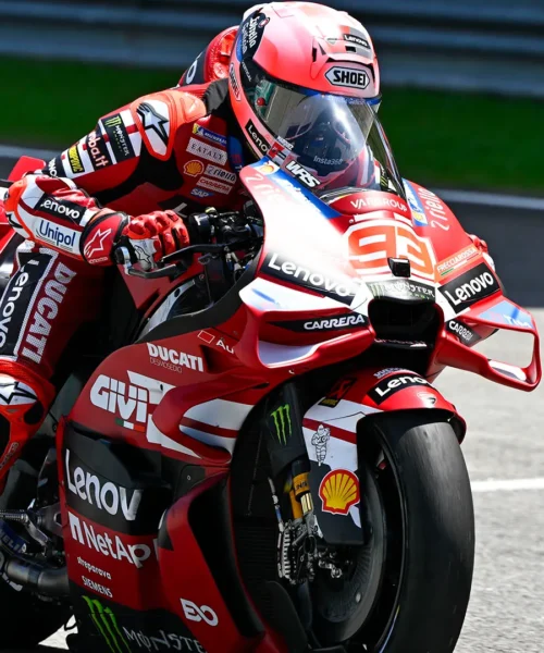 Marc Marquez torna davanti a tutti dopo la grande paura