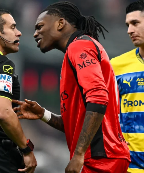 Milan, il gol del Parma divide: Valenti si difende, Marchegiani non ci sta