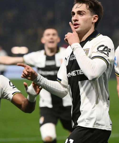 Una prodezza di Folorunsho non basta al Cagliari, pareggio a Parma