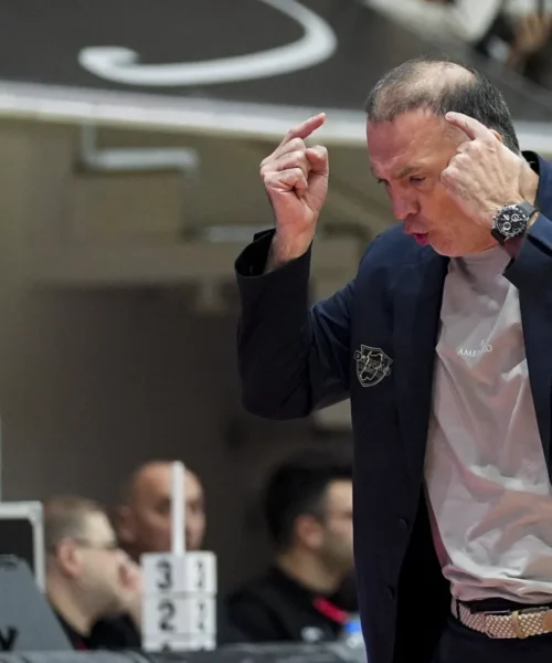 Sassari ko a Varese, Veljko Mrsic non ci sta: “Fallo su Iroegbu inventato”