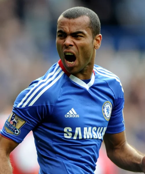 La leggenda Ashley Cole è il nuovo allenatore del Cesena: ufficiale