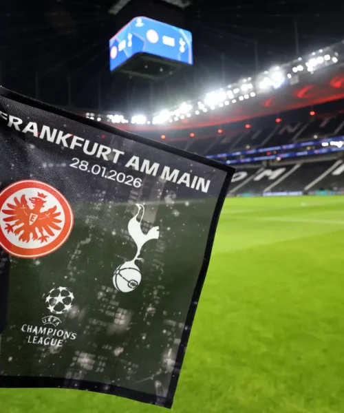Saluti nazisti: il Tottenham si indigna e lascia fuori dallo stadio tre pseudo-tifosi