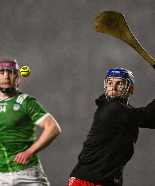 Hurling, le foto dello sport irlandese più antico del mondo: 3000 anni di storia