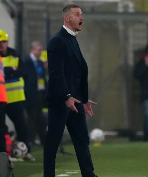 Abate blasfemo, scatta la squalifica