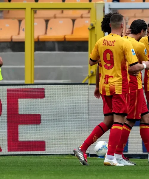 Lecce, tre punti d’oro per la salvezza: Cremonese ko tra le polemiche