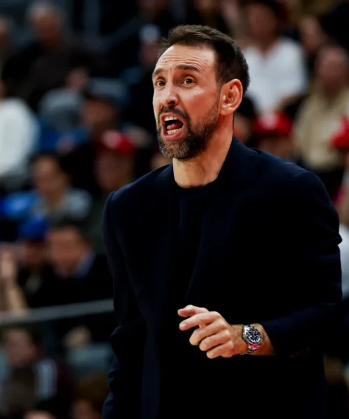 Il derby è dell’Olimpia, Poeta: “Non era facile con questa Cantù”