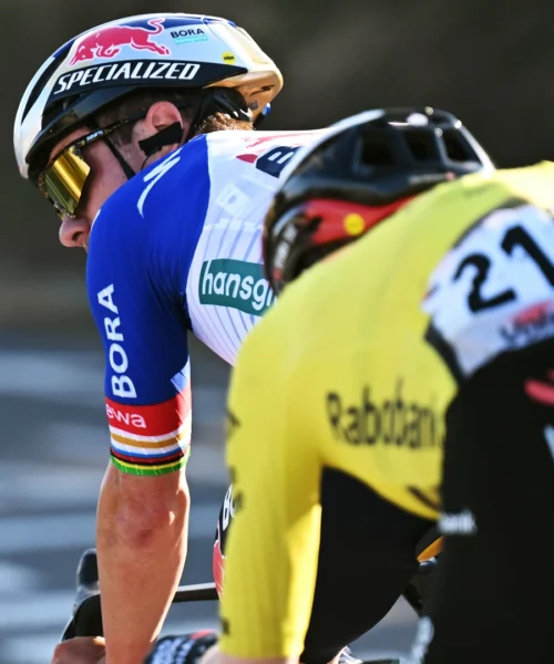 Scintille in Catalogna: Remco Evenepoel caustico, Jonas Vingegaard si giustifica