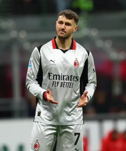 Santiago Gimenez e l’infortunio difficile: “Non riuscivo più a correre”