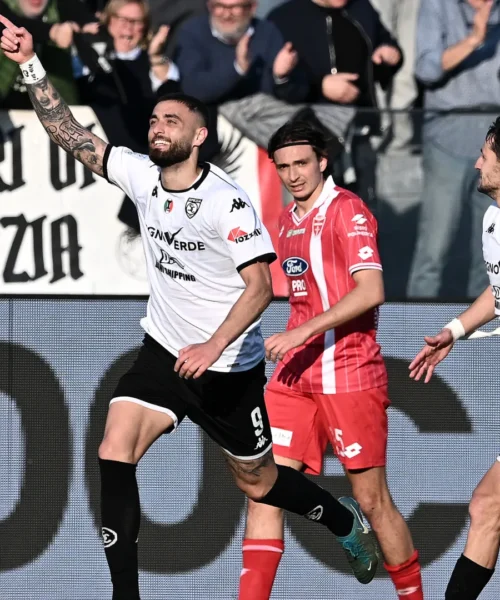 Serie B: il Monza crolla a La Spezia, ride il Venezia
