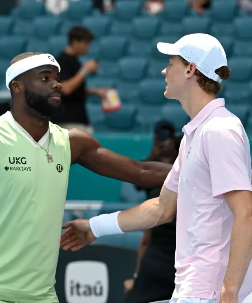 Tiafoe si dispera dopo il ko con Jannik Sinner