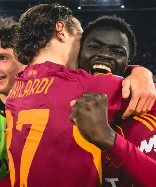 La Roma rialza la testa: riagganciata la Juve, Vaz stende il Lecce