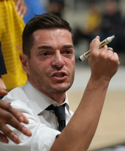 Ormai è un duello per la panchina a Trento: c’è il sorpasso