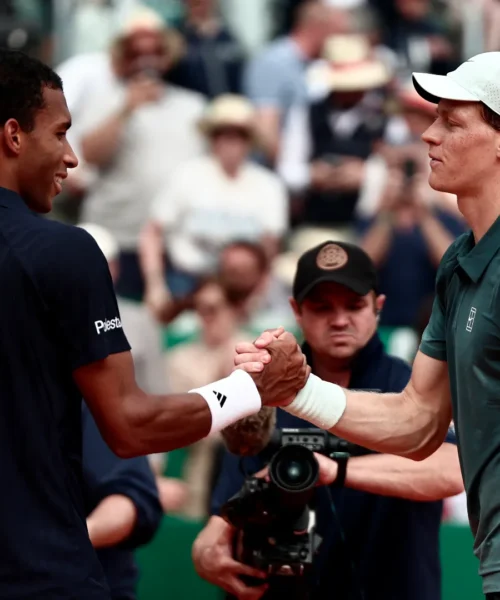 Auger-Aliassime non si trattiene dopo la sconfitta con Jannik Sinner