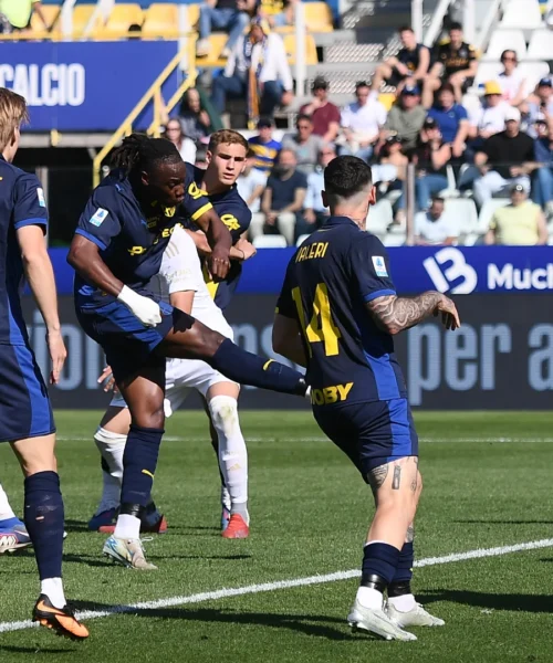 Decide ancora Elphege: Parma salvo, Pisa ormai in Serie B