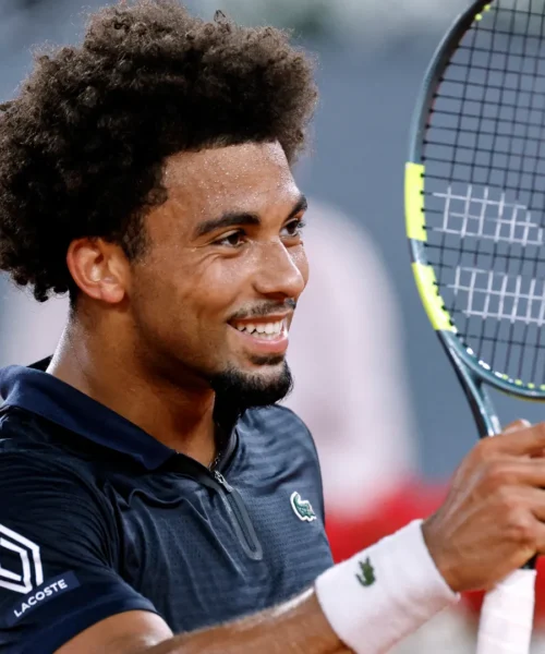 Arthur Fils avverte Jannik Sinner: “Mi ha preso a calci, ora è tutto diverso”