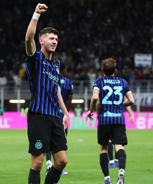 Inter in finale di Coppa Italia, Como ribaltato da 0-2 a 3-2