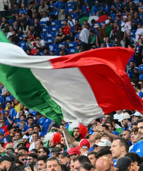 Ripescaggio Italia ai Mondiali: il Tricolore allo stadio di Seattle scatena nuovi sospetti