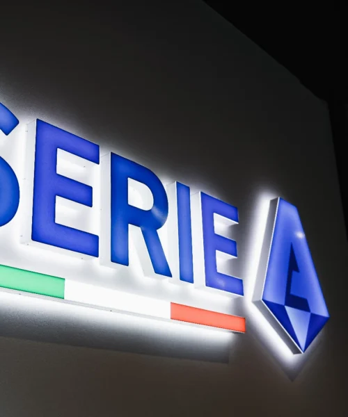 La Serie A sparisce dall’Europa e crolla nel ranking Uefa: fallimento totale