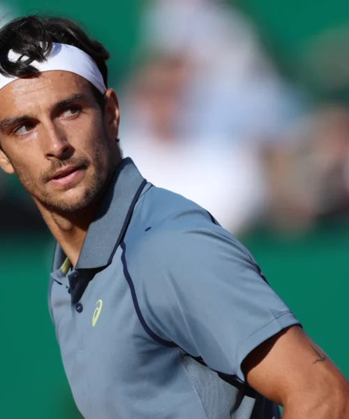 Lorenzo Musetti già eliminato a Monte Carlo: brutto colpo per il ranking