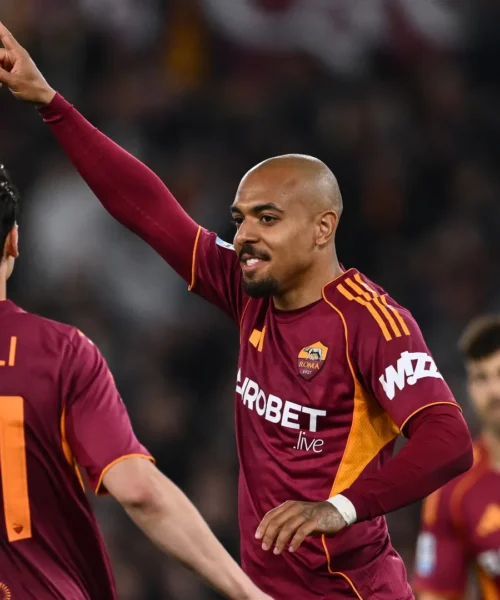 Malen sbaraglia il Pisa con una goleada: la Roma torna a sorridere