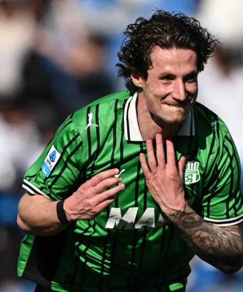 Il Sassuolo rimonta il Cagliari e ritrova il successo