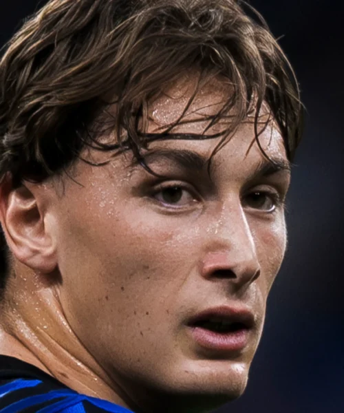 Pio Esposito rompe il silenzio: dura replica ai critici