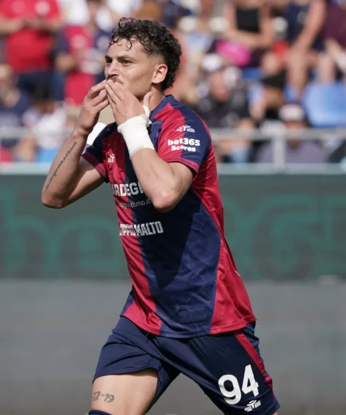 Cagliari, per Sebastiano Esposito c’è la fila in Italia e non solo