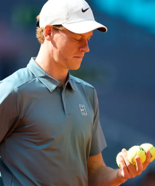 Jannik Sinner punisce Cameron Norrie e intravede Rafael Jodar