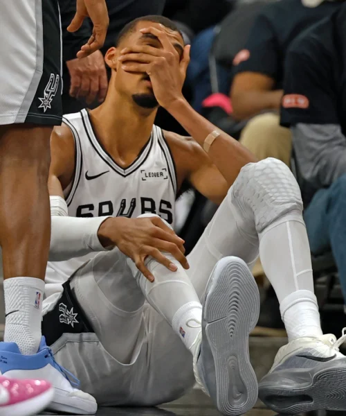 Play-off NBA, paura per Wembanyama: commozione cerebrale e niente più partita