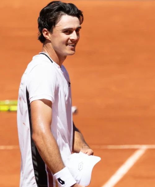 Adam Walton, chi è la wild card che ha eliminato Medvedev e sogna la sfida a Jannik Sinner