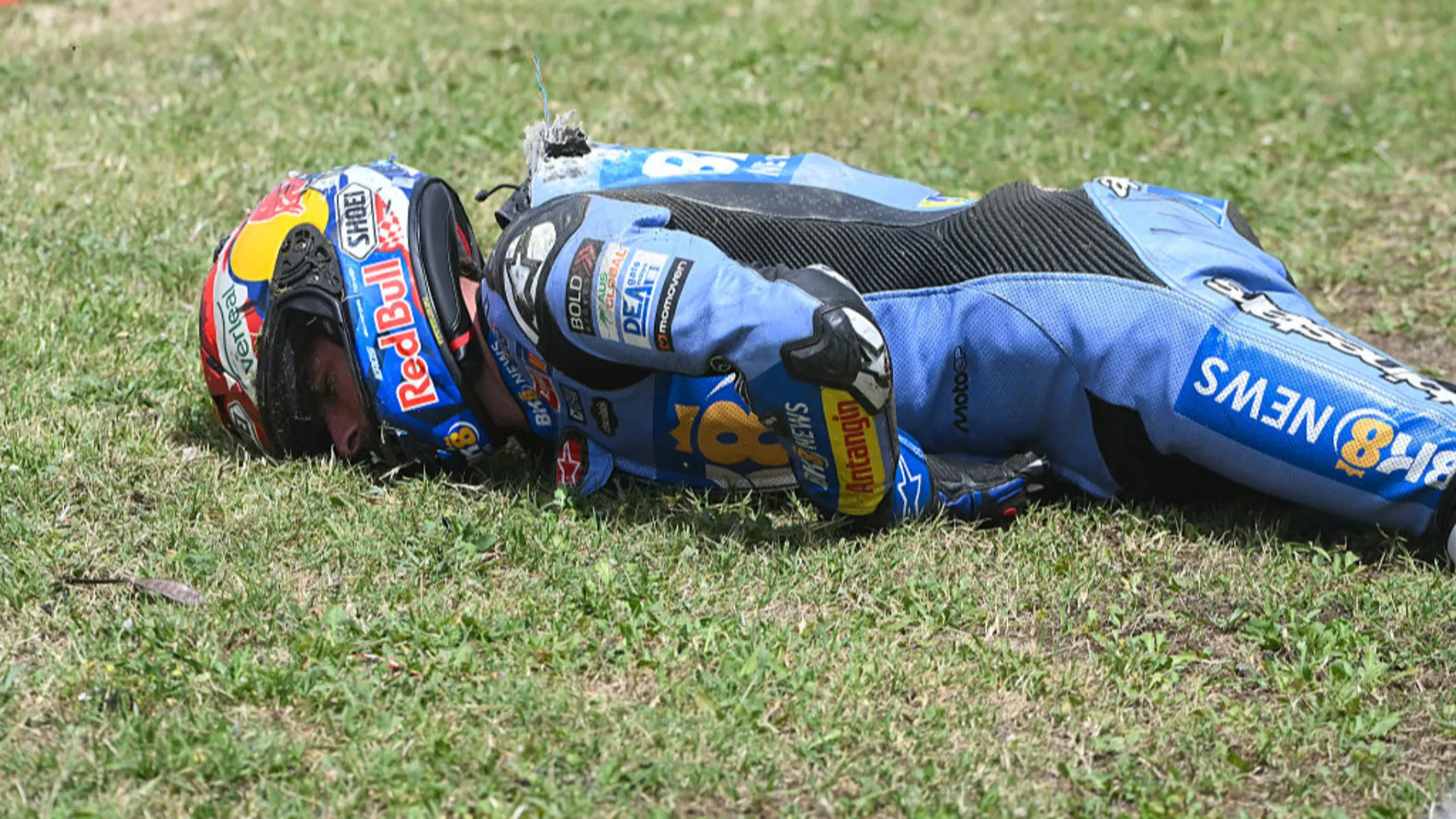 Alex Marquez trasportato in ospedale, spaventoso incidente