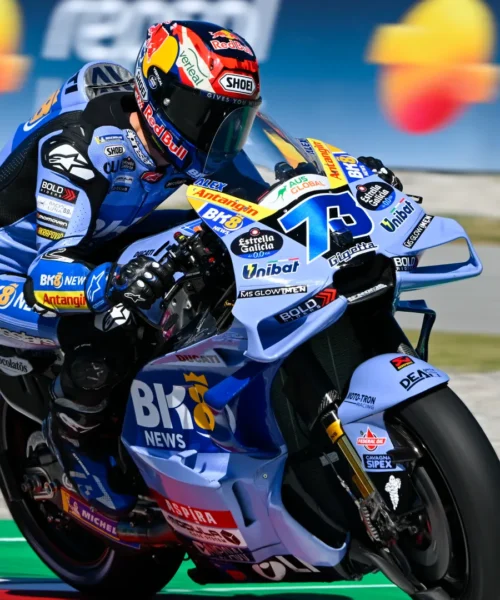 MotoGP Sprint Catalogna: Alex Marquez batte tutti, Bagnaia limita i danni. Male Bezzecchi