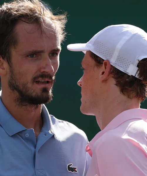 Jannik Sinner, le parole di Daniil Medvedev scatenano la reazione dei tifosi