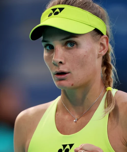 Dayana Yastremska, chi è la tennista-cantante che Jasmine Paolini affronterà al Roland Garros