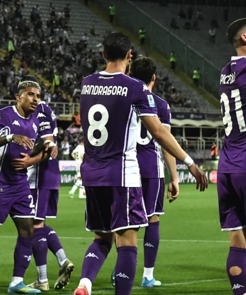 La Fiorentina chiude tra fischi e contestazioni: 1-1 con l’Atalanta