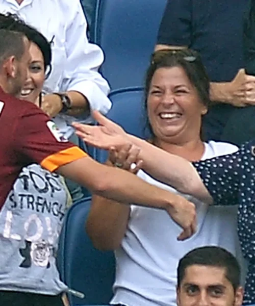 Mamma Siglinde Sinner is the new nonna di Florenzi