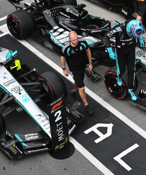 Pole position a Russell in Canada: Kimi Antonelli beffato, Charles Leclerc indietro