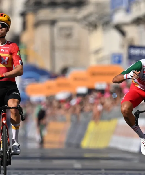 Giro d’Italia: Lavik sorprende i velocisti a Milano
