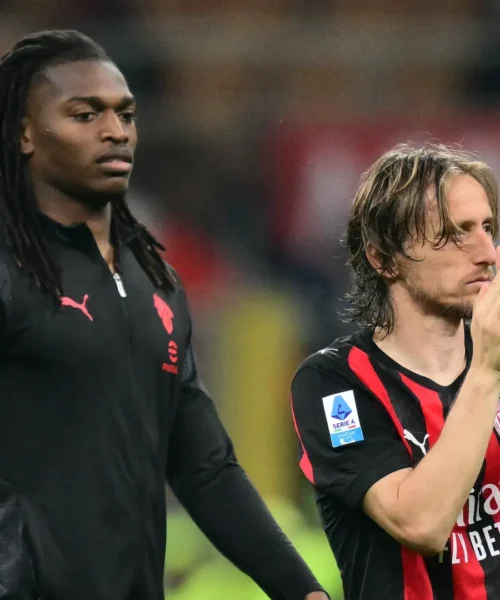 Mercato Milan, Leao messo alla porta: è sorpreso e amareggiato. Modric ai saluti