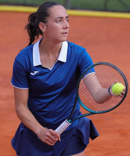 Noemi Basiletti, chi è la tennista che ha studiato da Nadal e sogna un percorso in stile Jannik Sinner