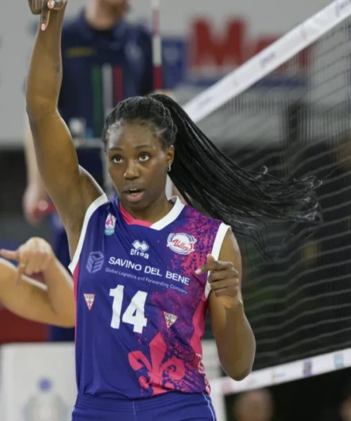 Linda Nwakalor resta alla Savino Del Bene Scandicci
